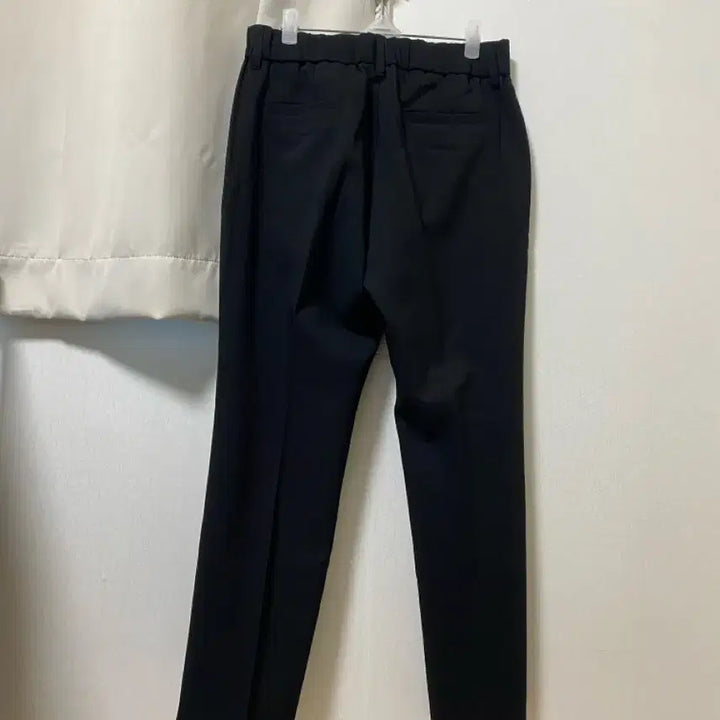 [SOLD OUT] 뒷밴딩 일자 슬랙스 3종