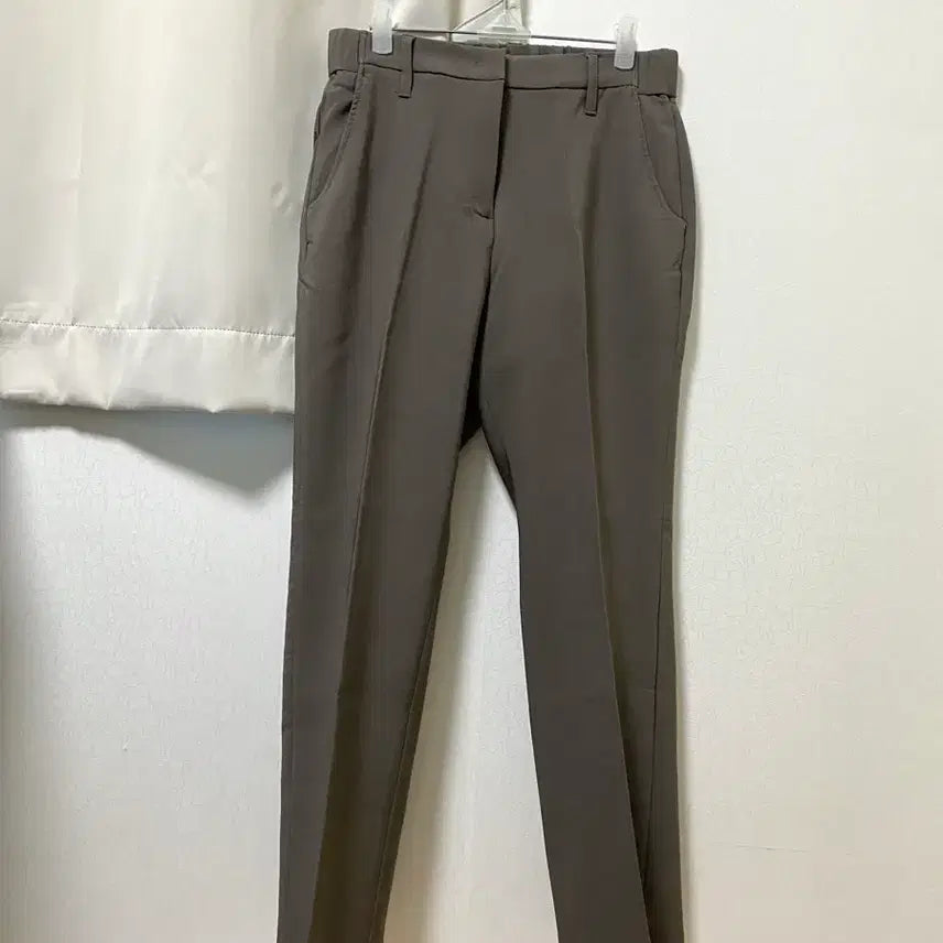 [SOLD OUT] 뒷밴딩 일자 슬랙스 3종