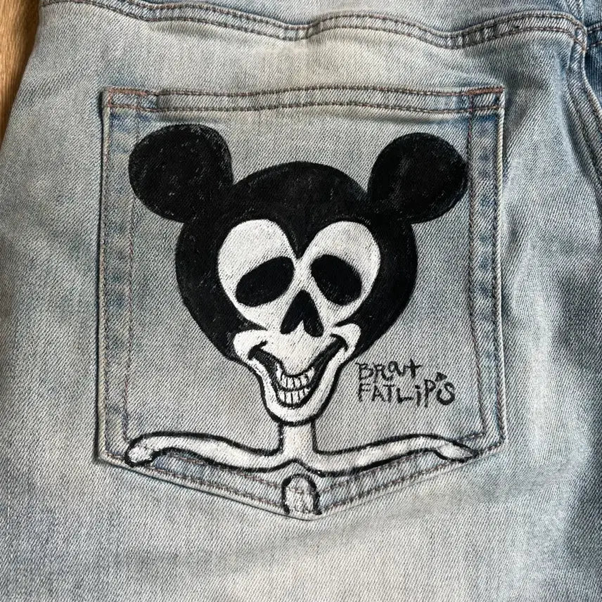[BUNJANG] Brat Hand-Painted Shorts / Brat fat lips 핸드페인팅 쇼츠