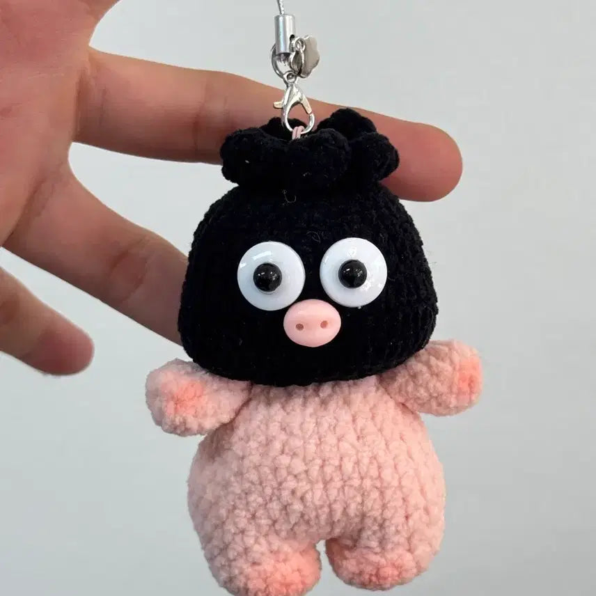 [BUNJANG] Cute Chubby Pig Thief Keyring / 귀여운 통통 돼지 도둑 키링