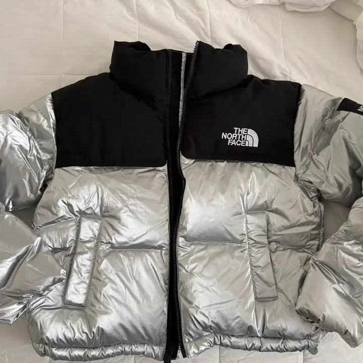 [BUNJANG] The North Face Nuptse Short Padded Jacket Silver S Size / 노스페이스 눕시 숏패딩 실버 85 S사이즈