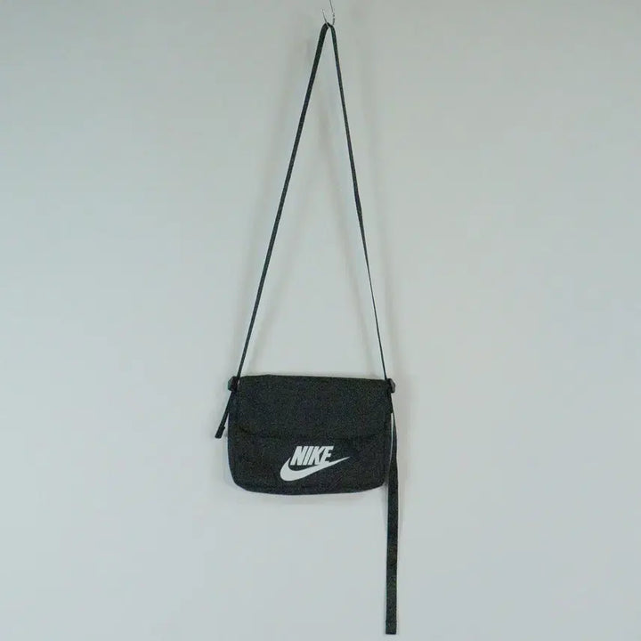 [SOLD OUT] 나이키 NIKE 미니 크로스백 정품 블랙 메신저백 여행용