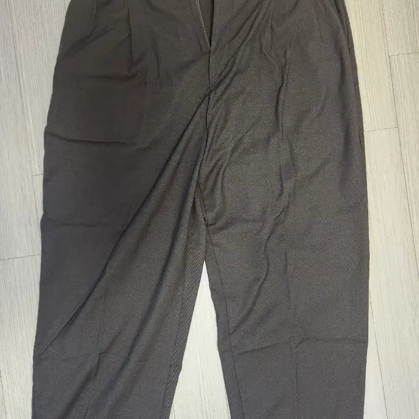 [BUNJANG] GU Brown Carrot Slacks XL / gu 브라운 캐럿 슬랙스 XL