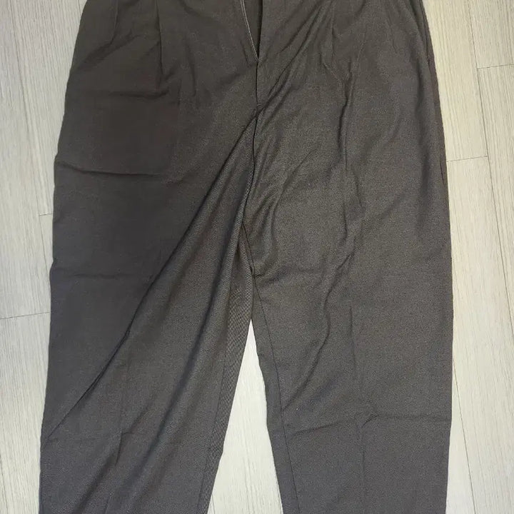 [BUNJANG] GU Brown Carrot Slacks XL / gu 브라운 캐럿 슬랙스 XL