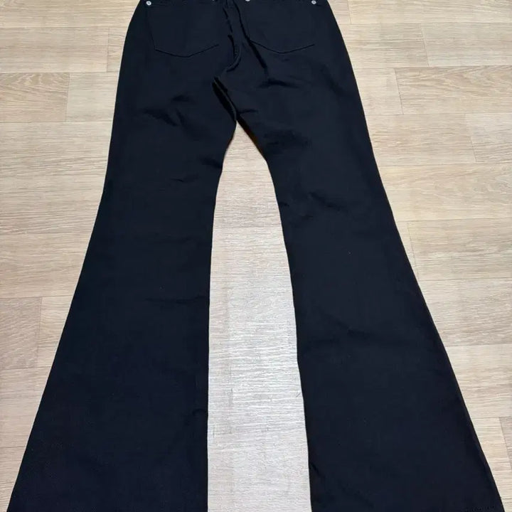[SOLD OUT] 새상품)블랙업 햇톤 세미부츠컷 코튼팬츠 블랙 S