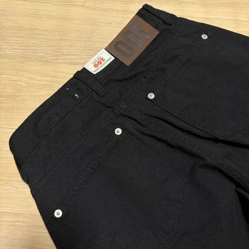 [SOLD OUT] 새상품)블랙업 햇톤 세미부츠컷 코튼팬츠 블랙 S