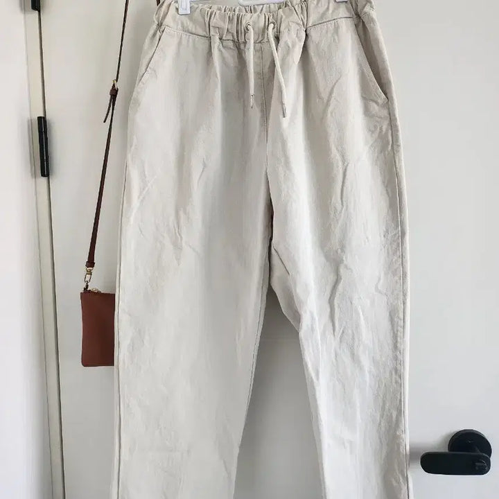[SOLD OUT] 아이보리색 면바지 여성용