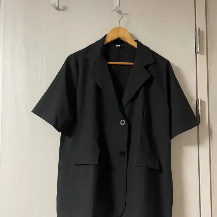 [BUNJANG] Basic Black Short-Sleeve Jacket / 새) 여름용 블랙 기본 반팔자켓 ( 프리)