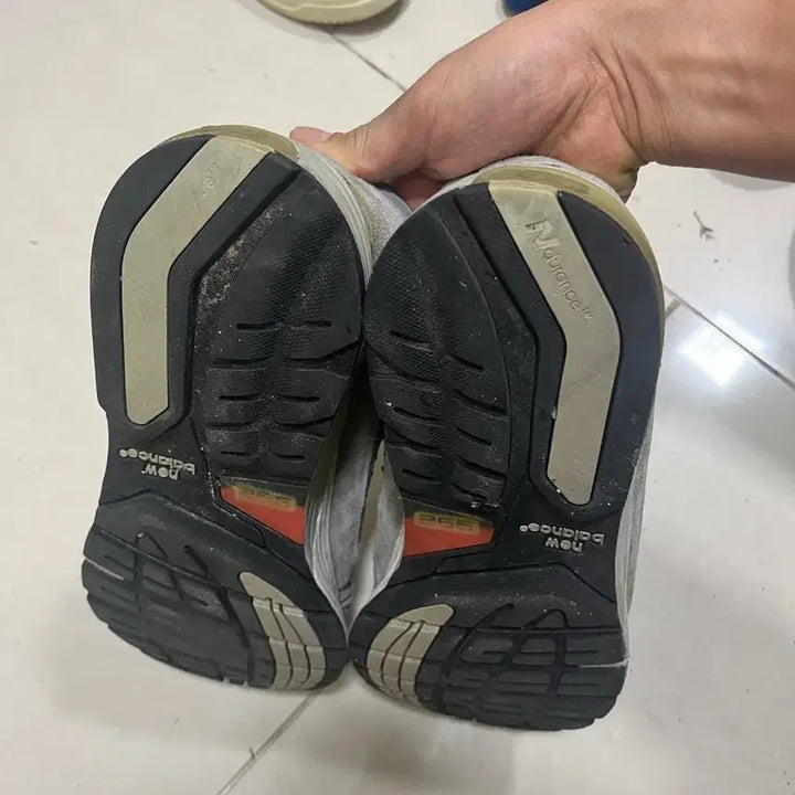 [SOLD OUT] 뉴발란스 992 그레이 290 M992GR