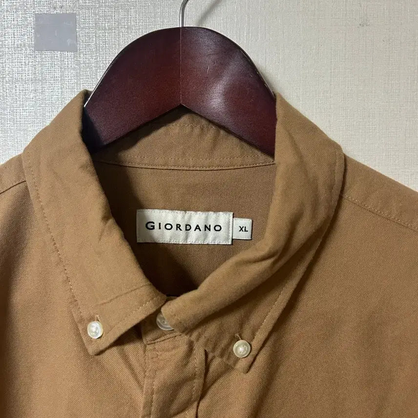 [SOLD OUT] 지오다노 베이지 옥스포드 셔츠