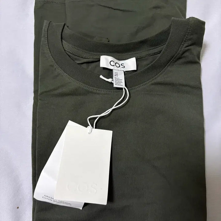 [BUNJANG] COS Olive Oversized Sleeveless T-Shirt Medium / COS 코스 올리브 박스티셔츠 민소매 미듐