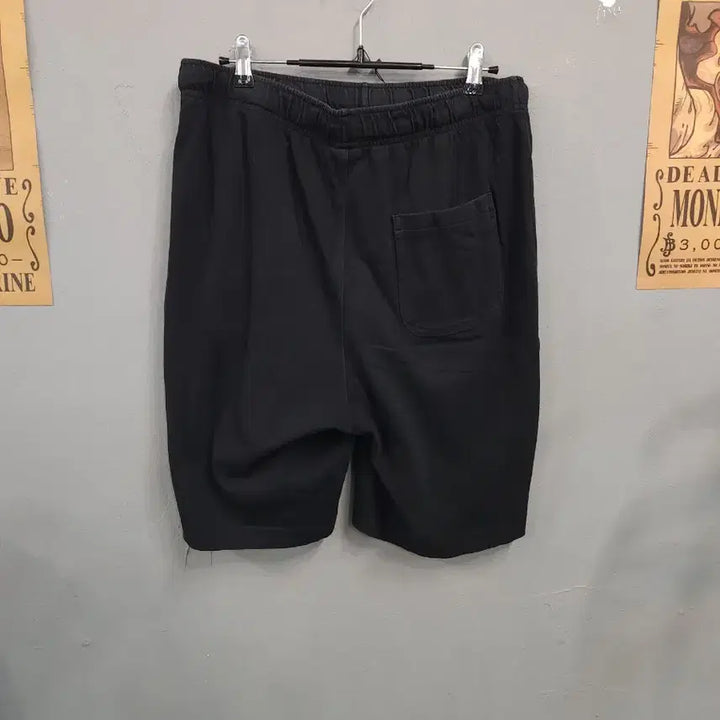 [BUNJANG] Nike Swoosh Black Shorts / 나이키 스우시 블랙 반바지
