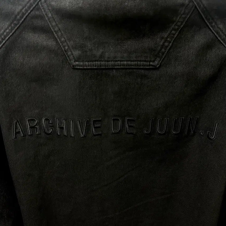 [BUNJANG] Juun.J Velvet-Like High Neck Jacket / 준지 벨벳라이크 하이넥 자켓 50