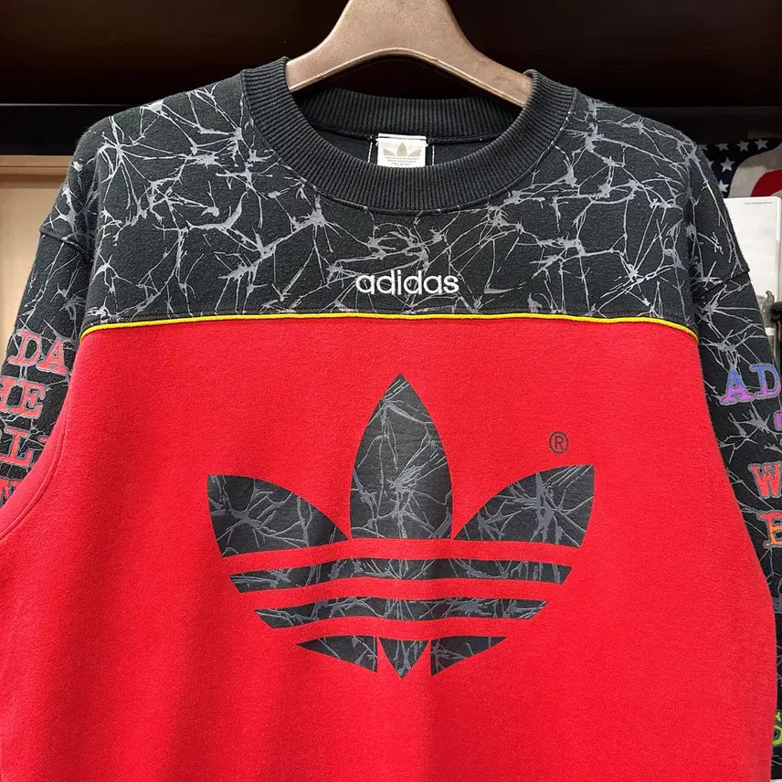 [BUNJANG] Adidas Trefoil Graphic Sweatshirt / 80s 아디다스 실버택 마블링 트레포일 그래픽 스웻셔츠 N1223
