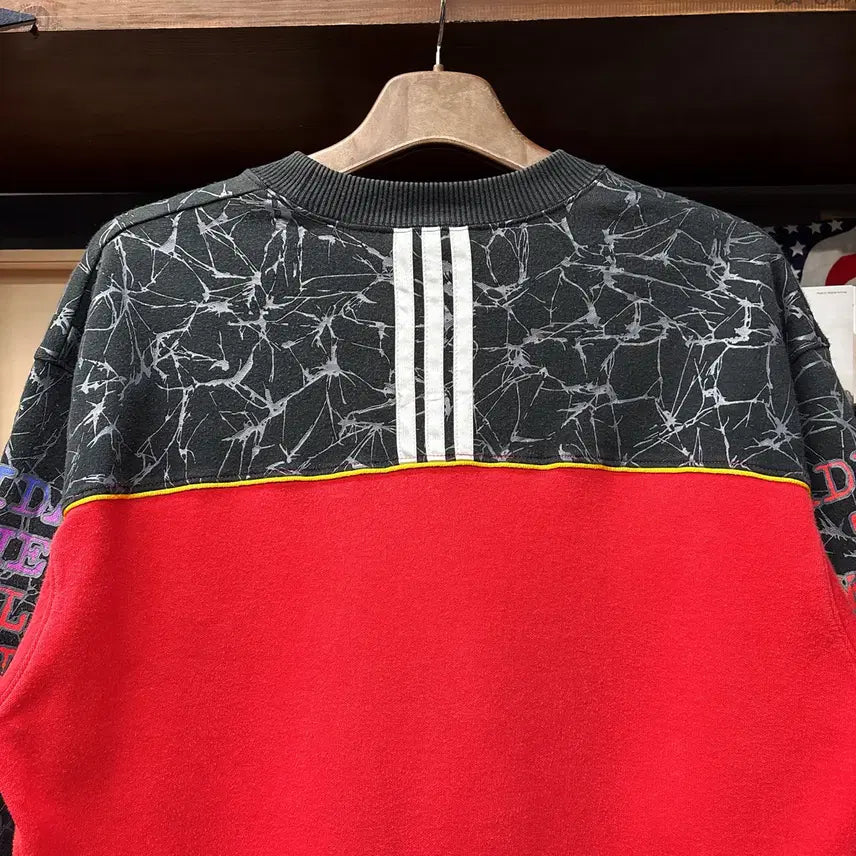 [BUNJANG] Adidas Trefoil Graphic Sweatshirt / 80s 아디다스 실버택 마블링 트레포일 그래픽 스웻셔츠 N1223