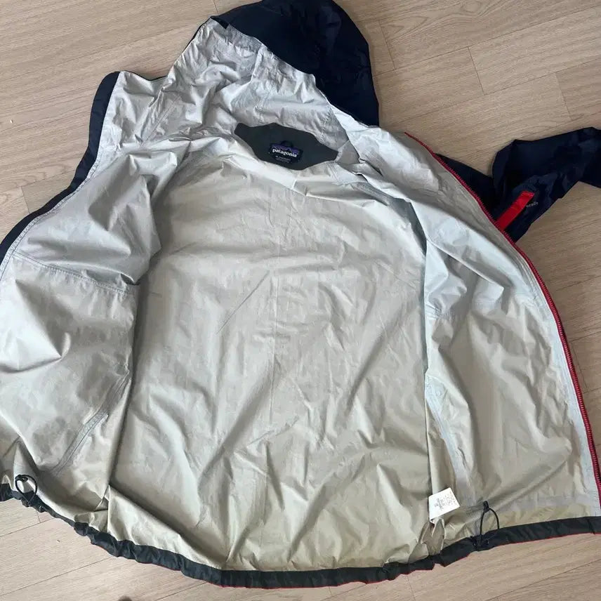 [BUNJANG] Patagonia Torrentshell Jacket (XL) Navy Red / 파타고니아 토렌쉘 자켓(xl) 네이비 레드