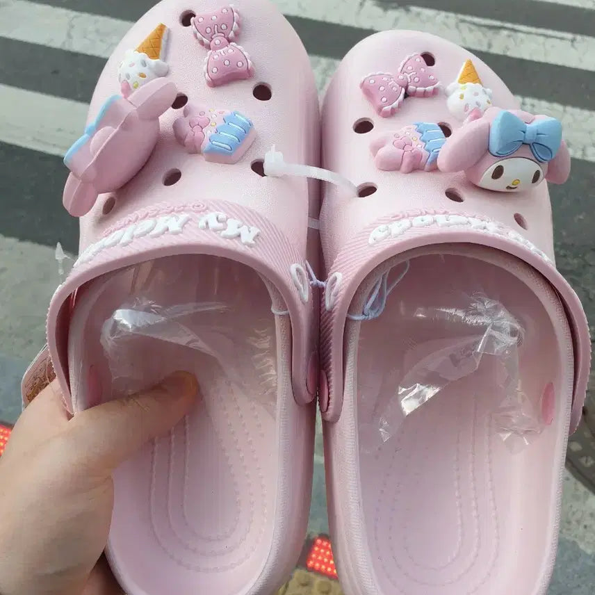 [SOLD OUT] 땡처리)250 마이멜로디 지비츠 크록스 샌들 슬리퍼