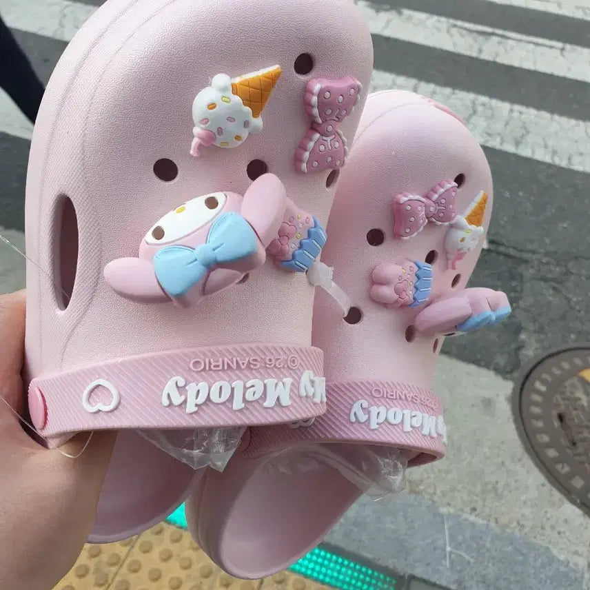 [SOLD OUT] 땡처리)250 마이멜로디 지비츠 크록스 샌들 슬리퍼