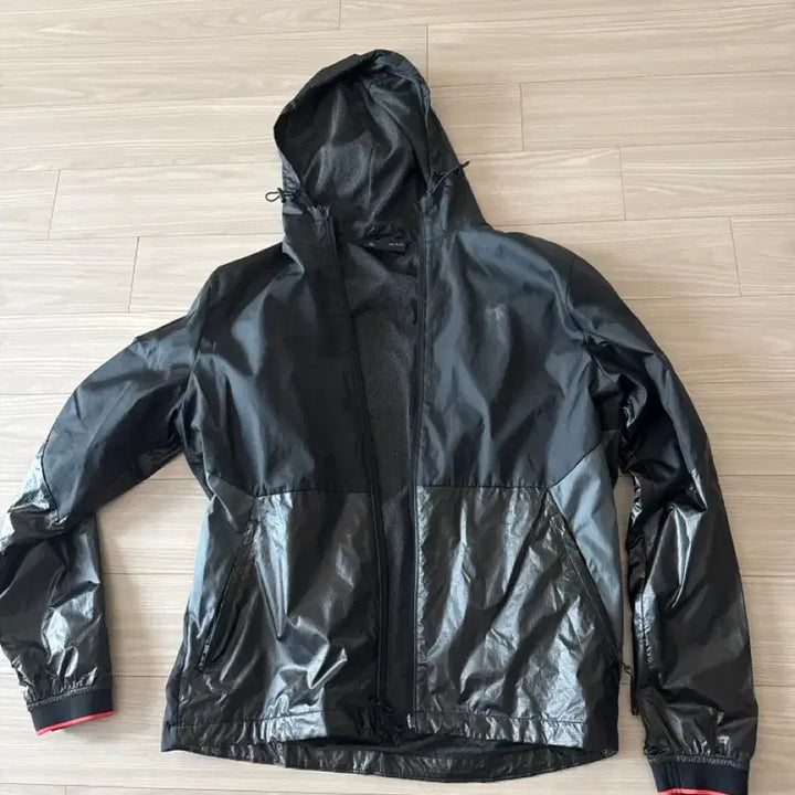 [SOLD OUT] 언더아머.바람막이.트레이닝 옷 사이즈 100