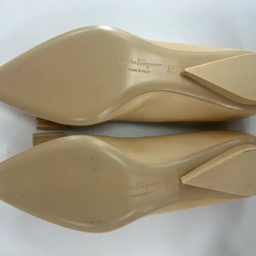 [SOLD OUT] 페라가모 구두