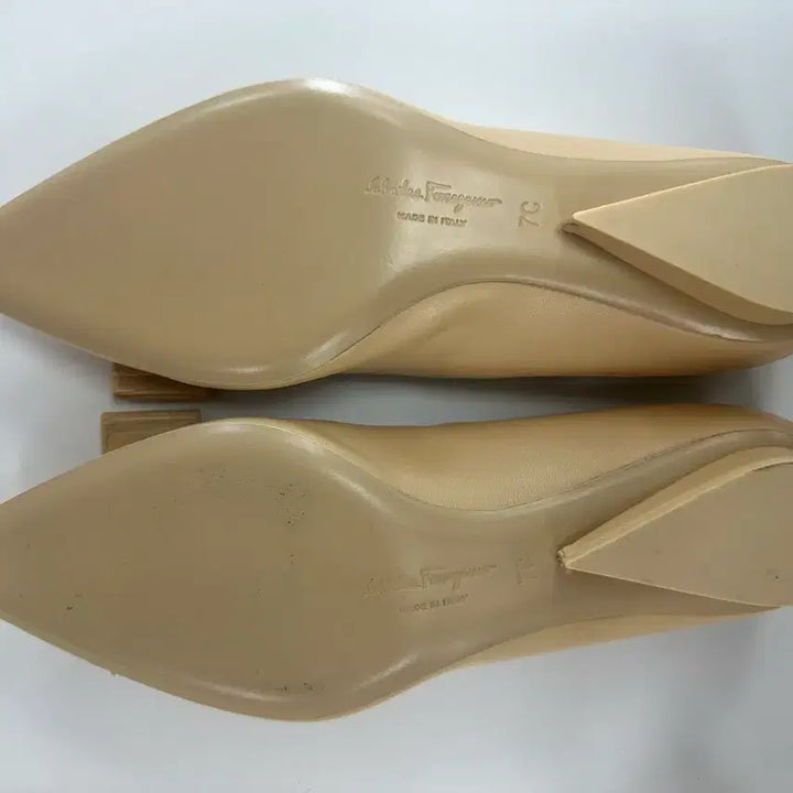 [SOLD OUT] 페라가모 구두