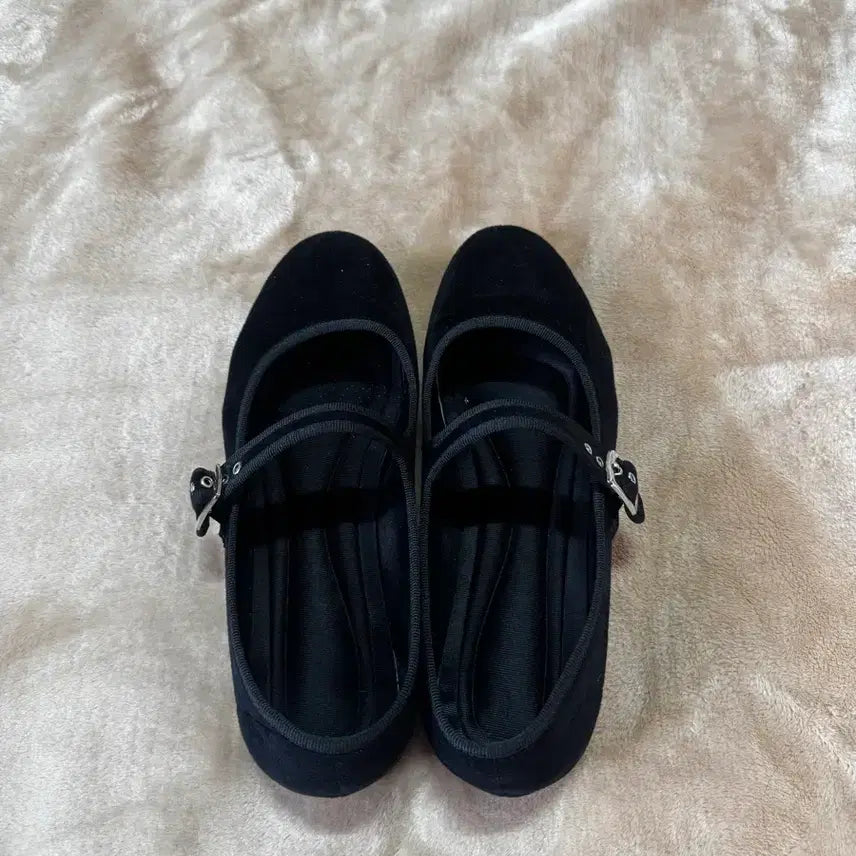 [SOLD OUT] 검정 메리제인 플랫 슈즈
