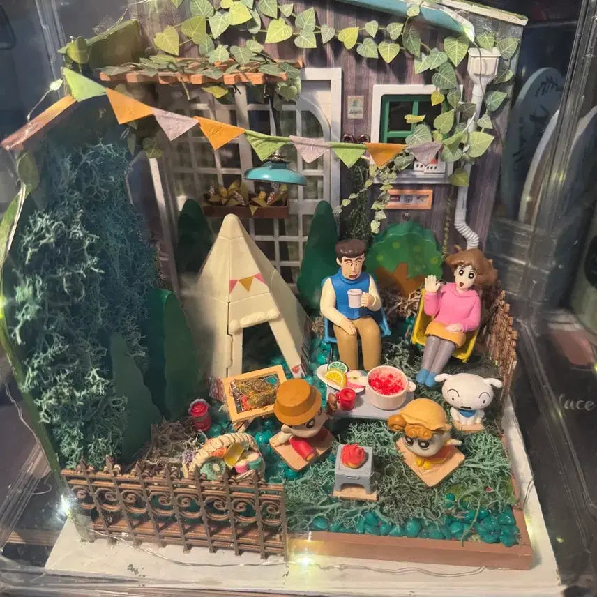 [SOLD OUT] 짱구 캠핑 가챠 피규어 디오라마