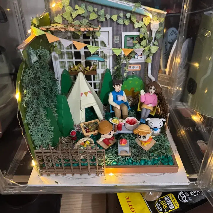 [SOLD OUT] 짱구 캠핑 가챠 피규어 디오라마