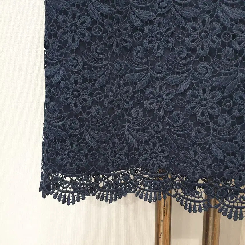 [BUNJANG] Uniqlo Lace Set (S) / (kk69553)유니클로 레이스 셋업 (민소매+스커트)S