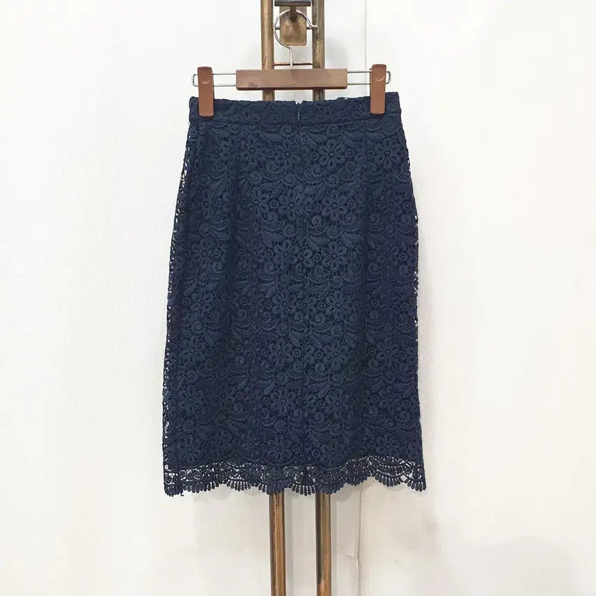 [BUNJANG] Uniqlo Lace Set (S) / (kk69553)유니클로 레이스 셋업 (민소매+스커트)S
