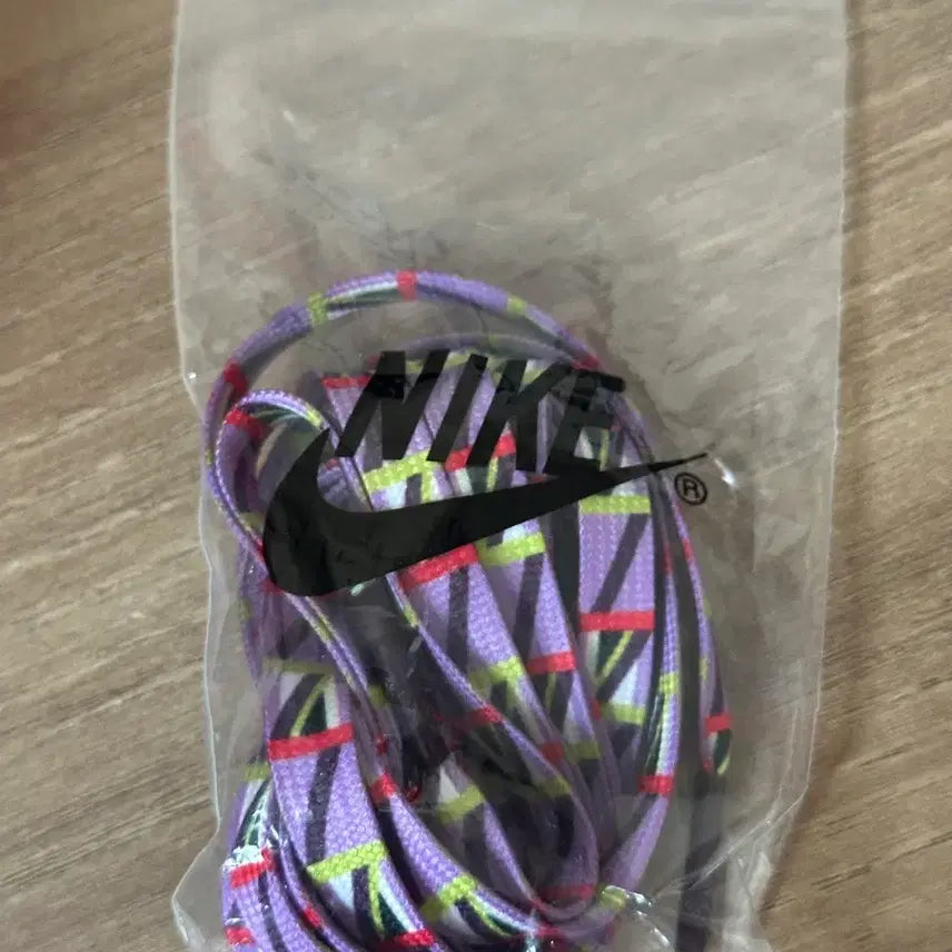 [SOLD OUT] 르브론 20 (275)