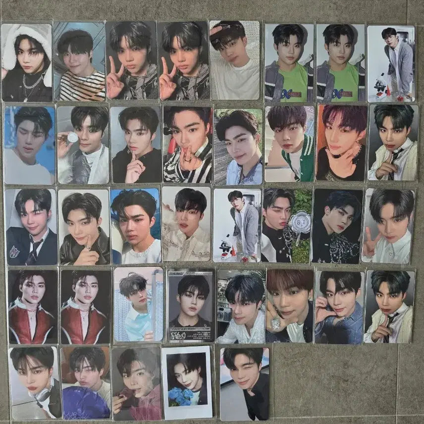 [BUNJANG] ZEROBASEONE Park Gunwook Photocard Bundle Set / 제로베이스원 박건욱 포카 및 비공굿즈 일괄양도
