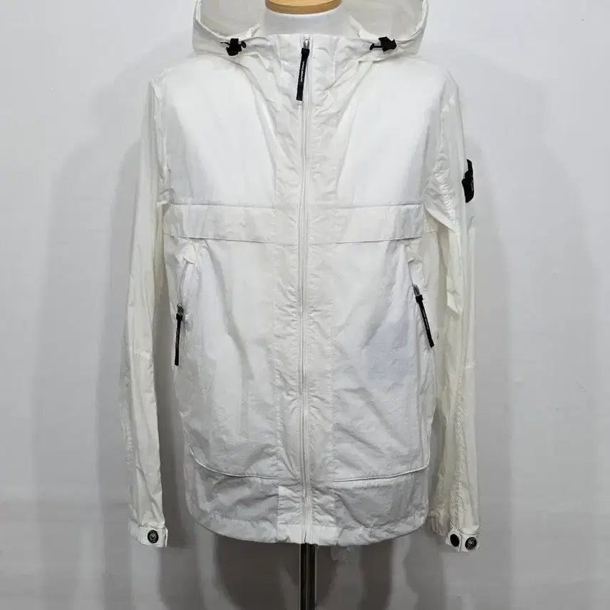 [SOLD OUT] [95] 내셔널지오그래픽 여름 바람막이