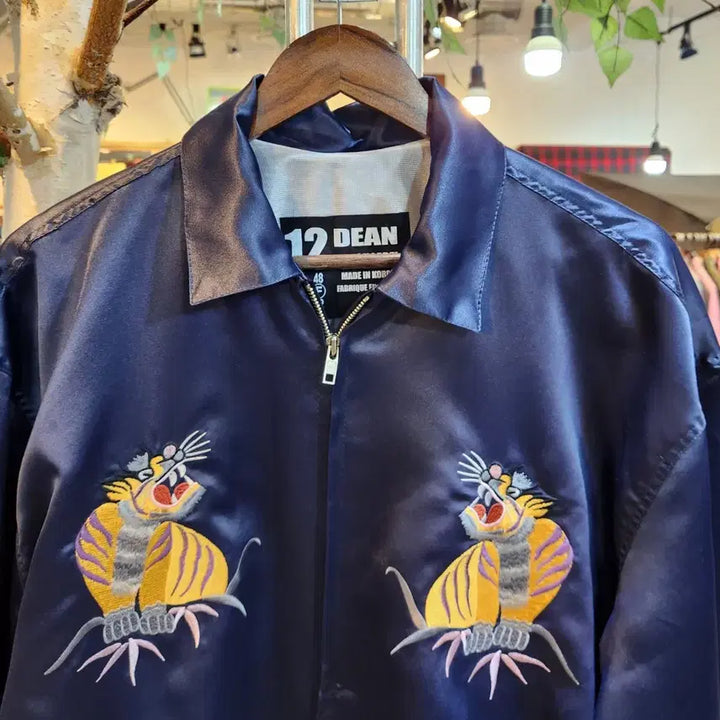 [BUNJANG] 12DEAN Black Label Tiger Embroidered Navy Jacket / 12DEAN 블랙라벨 타이거 자수 네이비 자켓