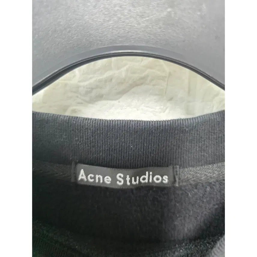 [SOLD OUT] L 아크네스튜디오 ACNE 블랙 맨투맨 C829