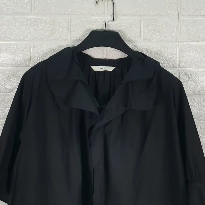 [BUNJANG] F Ruffle Collar Blouse / [F]블루아이디 러플 카라 바스락 블라우스