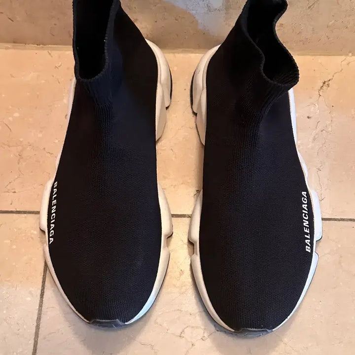[BUNJANG] Balenciaga Speedrunner Black Sneakers / [37] 발렌시아가 스피드러너 블랙