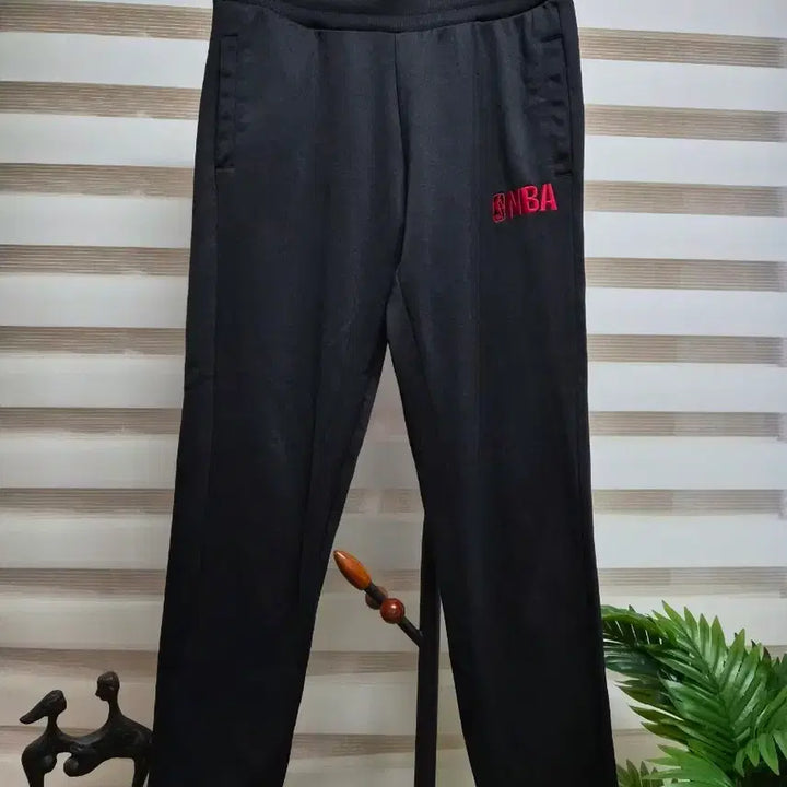 [SOLD OUT] NBA 블랙 트레이닝 바지81