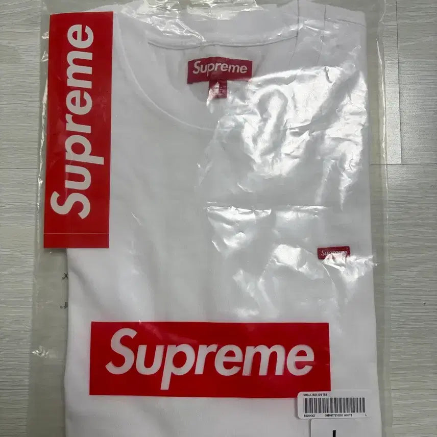 [SOLD OUT] [L] 슈프림 스몰박스 롱슬리브 화이트 25SS
