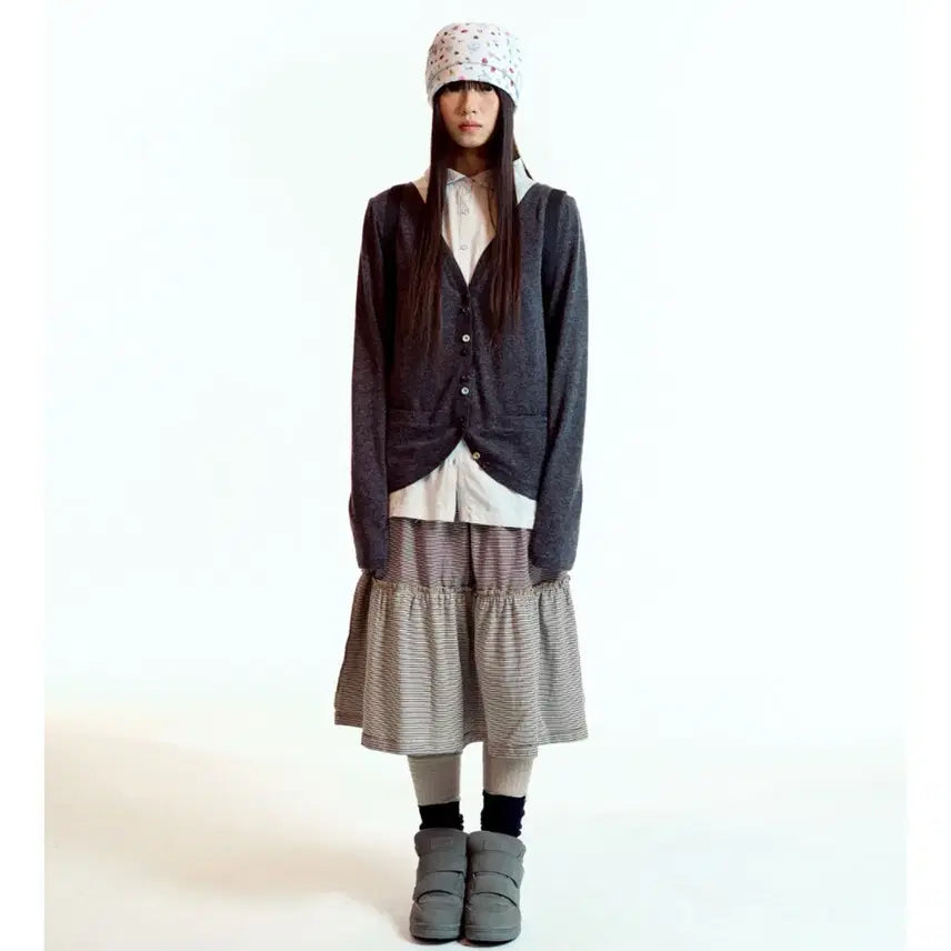 [SOLD OUT] [2] 코이세이오 컬러드 스트라이프 미디 스커트 그레이베이지