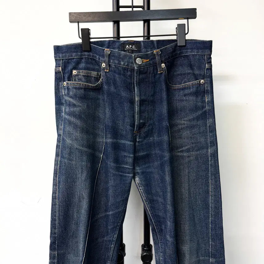 [SOLD OUT] 아페쎄 센터 심 데님 팬츠