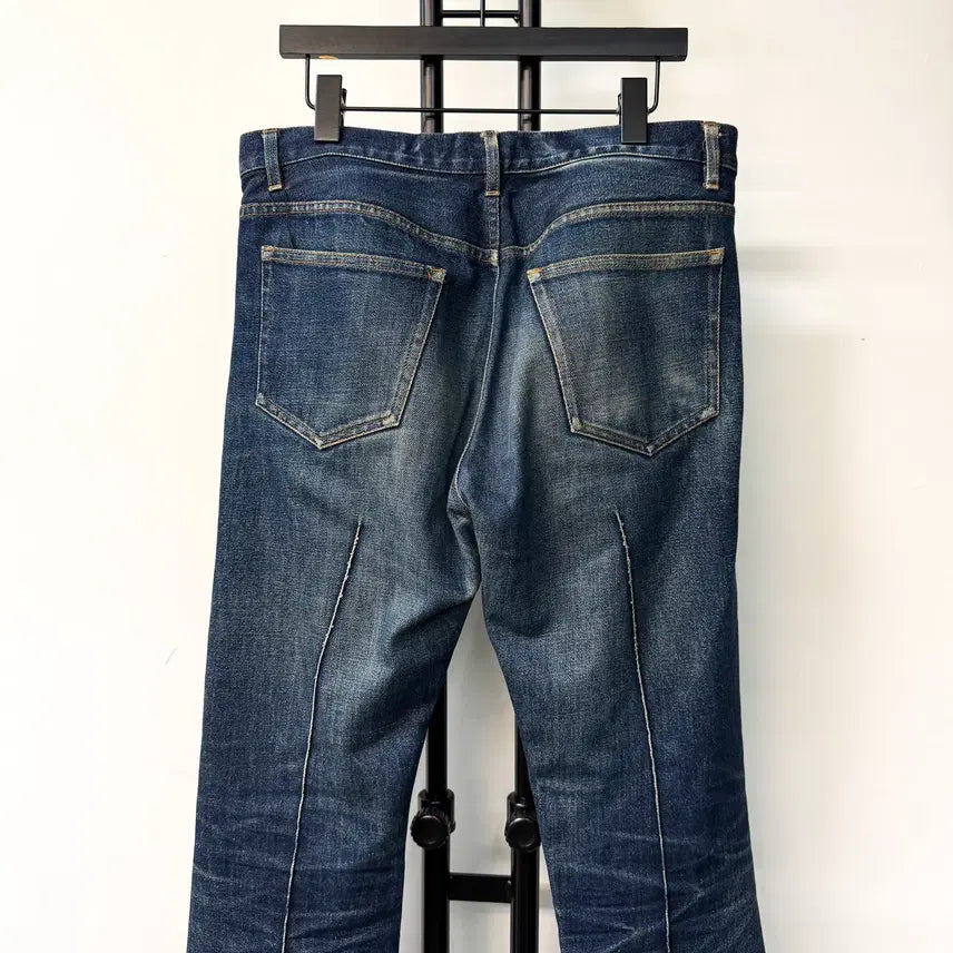 [SOLD OUT] 아페쎄 센터 심 데님 팬츠
