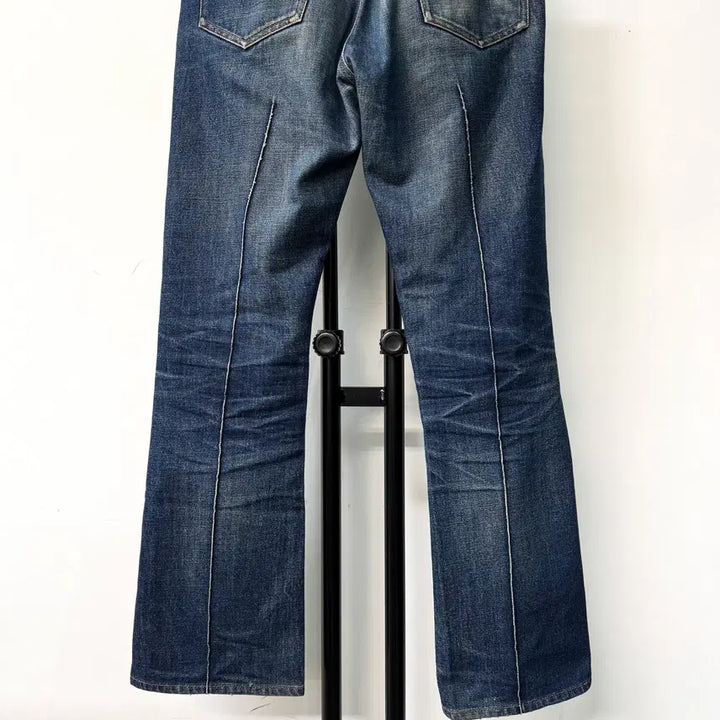 [SOLD OUT] 아페쎄 센터 심 데님 팬츠
