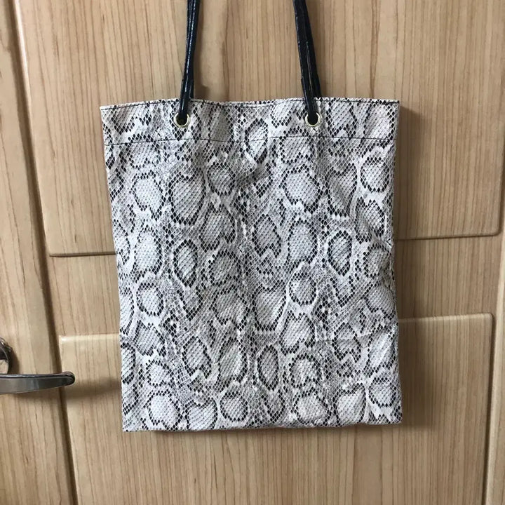 [BUNJANG] Python Skin Shoulder Bag / python skin Shoulder bag