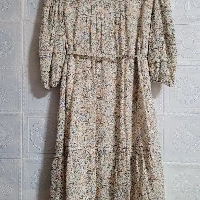 [SOLD OUT] 써스데이아일랜드 원피스