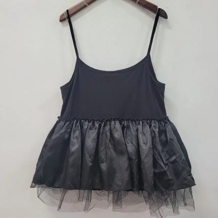 [SOLD OUT] BEARDSLEY 블랙 캉캉 튜튜 캐미솔 탑