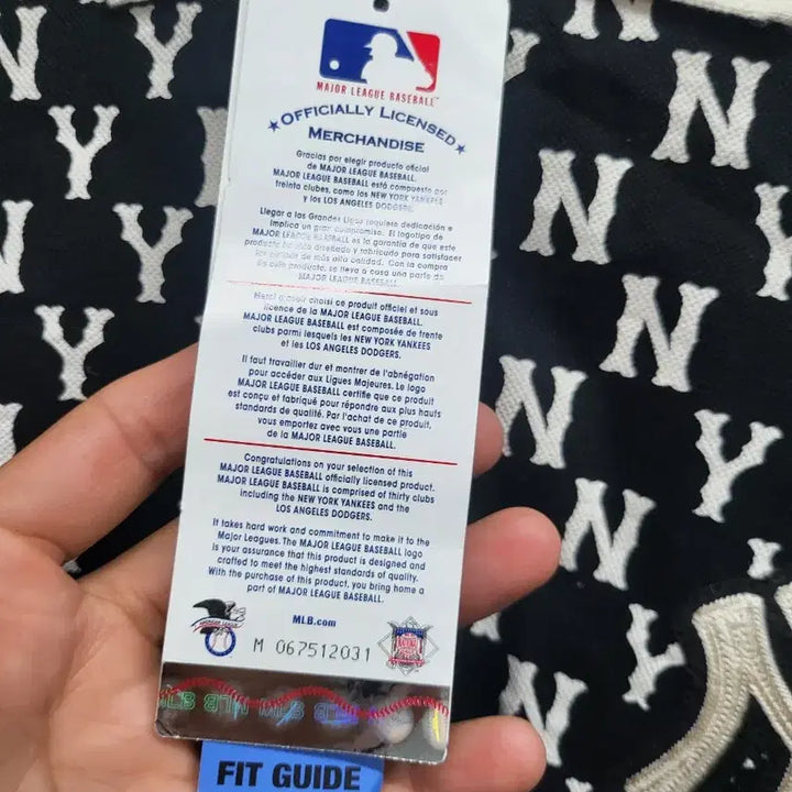 [BUNJANG] MLB NY 양키스 패턴 반팔 카라티새상품 / MLB NY 양키스 패턴 반팔 카라티새상품