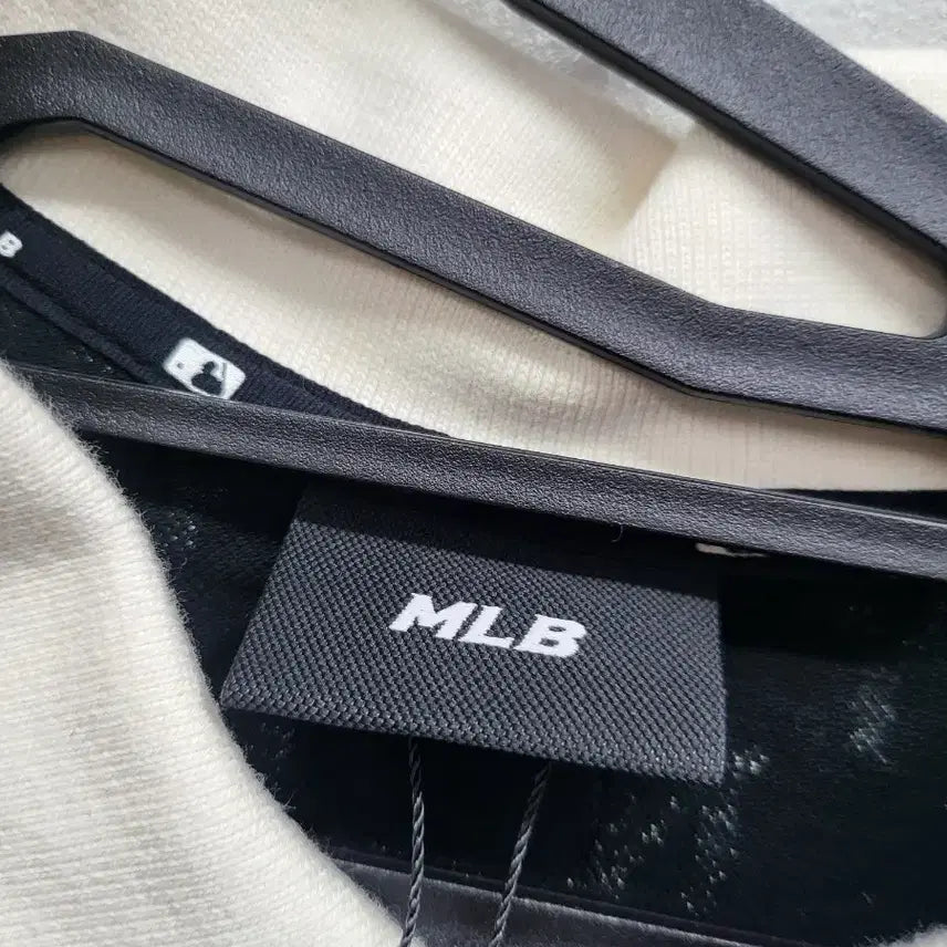 [BUNJANG] MLB NY 양키스 패턴 반팔 카라티새상품 / MLB NY 양키스 패턴 반팔 카라티새상품
