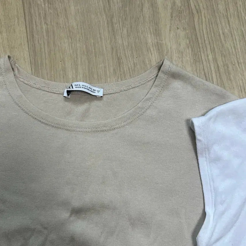 [SOLD OUT] ZARA 반팔 티셔츠 화이트/베이지 (일괄판매)