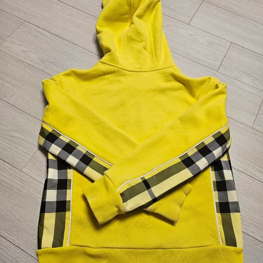 [BUNJANG] Burberry Yellow Check Hooded Zip-up Jacket / 버버리 옐로우 체크 후드 집업